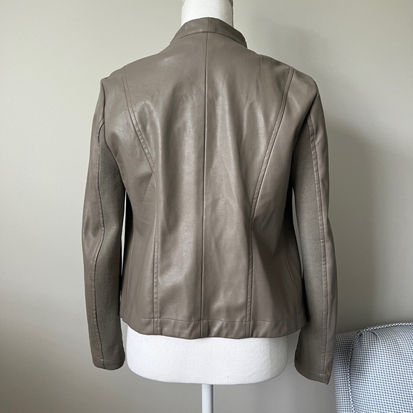 Saks Fifth Avenue Faux Leather Open Front Jacket Size Small Taupe Drape Style - Picture 5 of 15